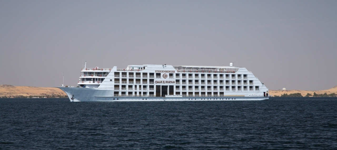 Omar El Khayam Lago Nasser Crucero