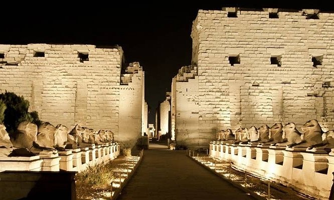 Trip to the East and West Bank of the Nile