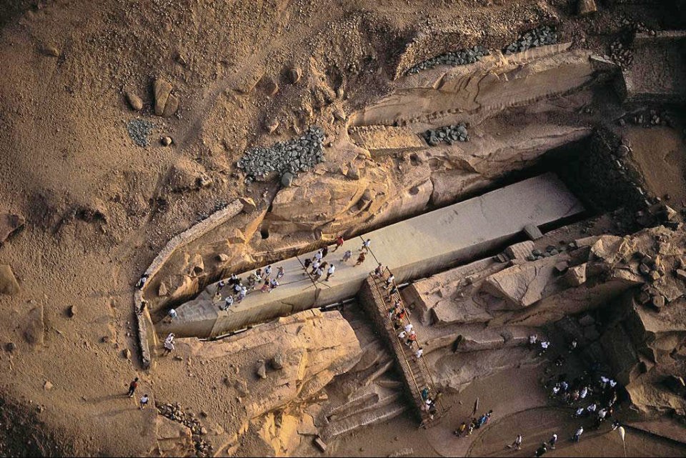 Tours a Aswan y Abu Simbel desde Luxor en Coche