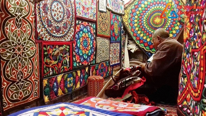 Day tour to El Moez street