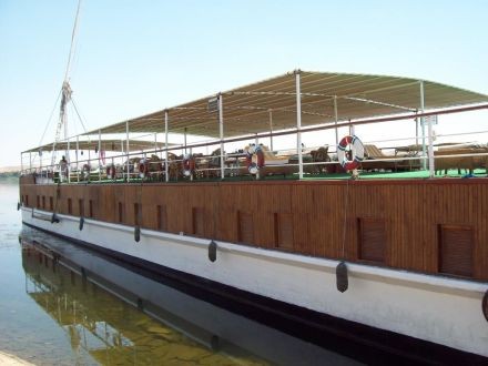 Yasmina Dahabyea Tour