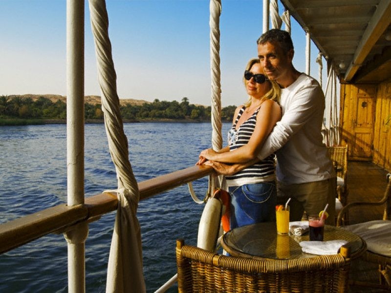 Honeymoon vacations & Cairo Nile Cruise Pharaonic wedding