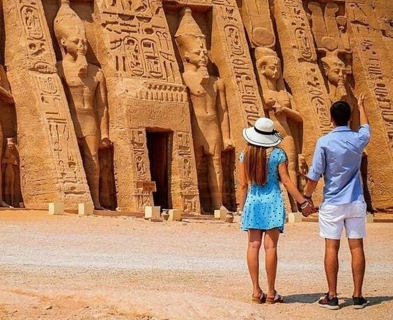 Cairo,Nile Cruise and Abu Simbel tour package
