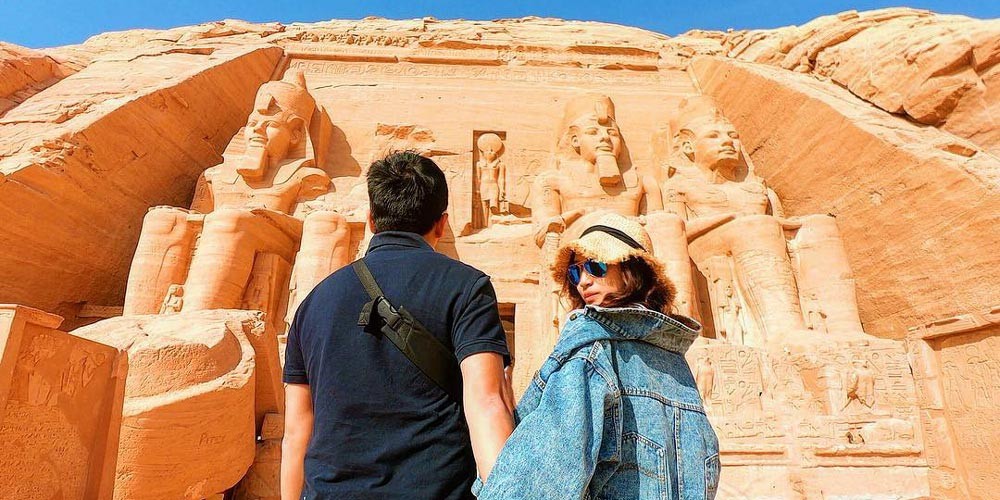 Discover Pyramids and Abu Simbel Classic Tour