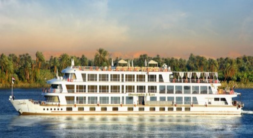 Salima Cruise Nile