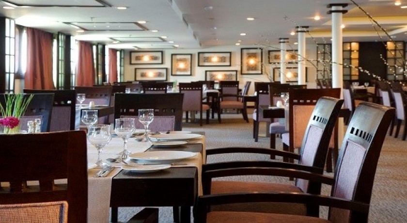 Movenpick Royal Lily pelo Nilo Cruzeiro