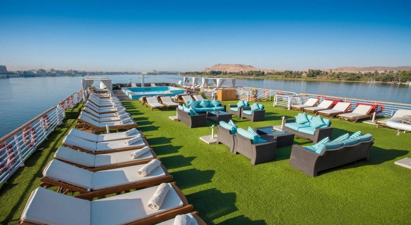 MS Acamar Nile cruise