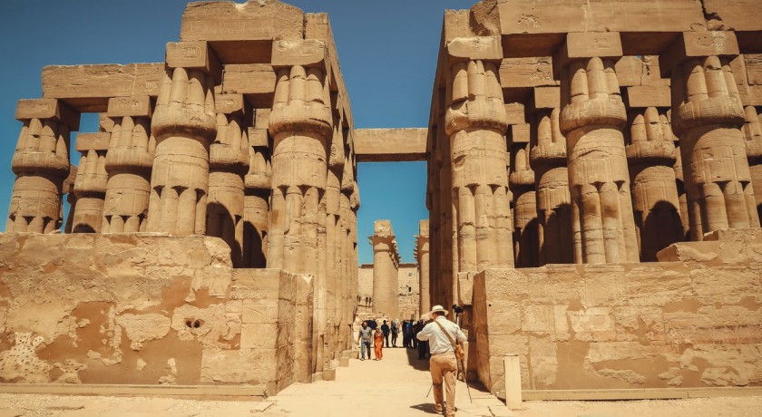 Luxor Tours saindo do Cairo de avião