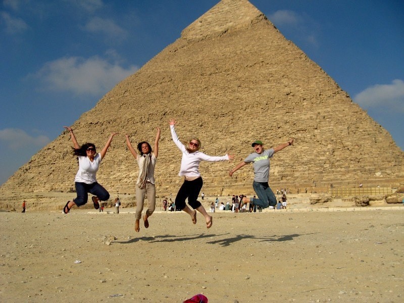 Day Tours to Pyramids and Egyptian Museum