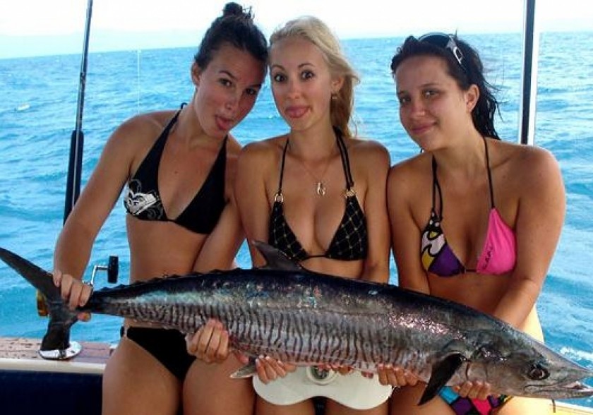 Yate de pesca en el Mar Rojo desde en Ain Sokhna