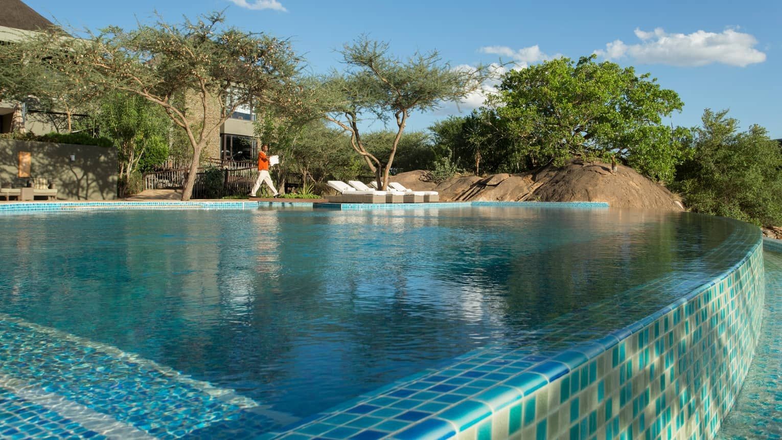 3 Days Lodge Safaris