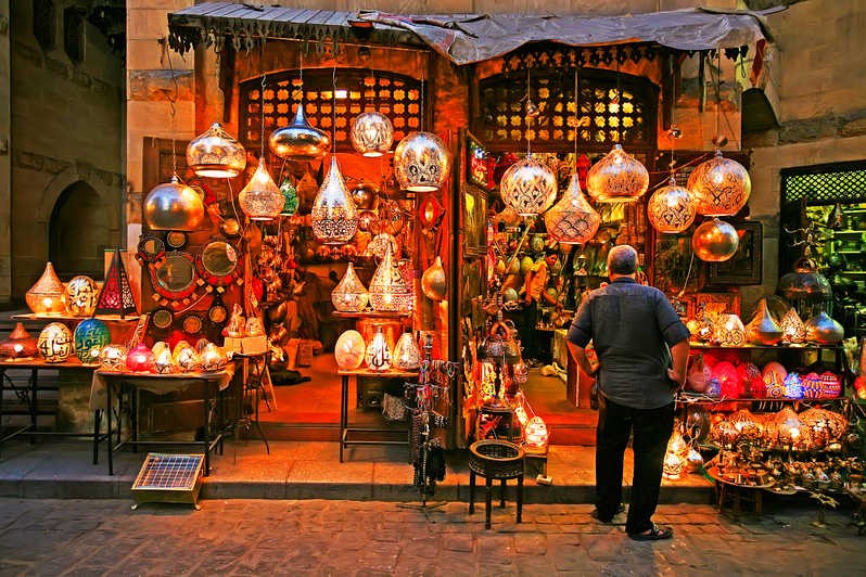 Day tour to El Moez street