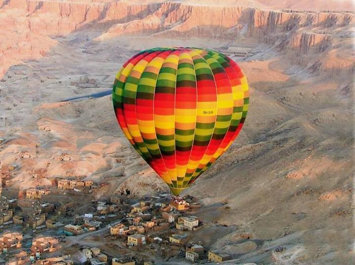 Tours de El Globo en Luxor