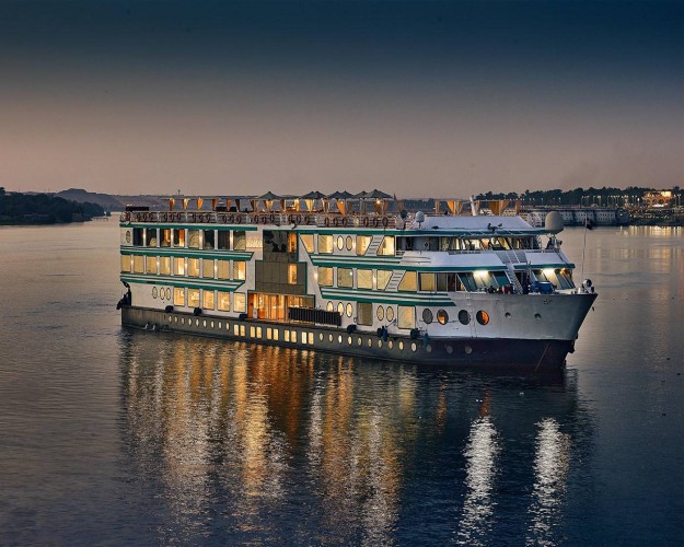 MS Acamar Nile cruise