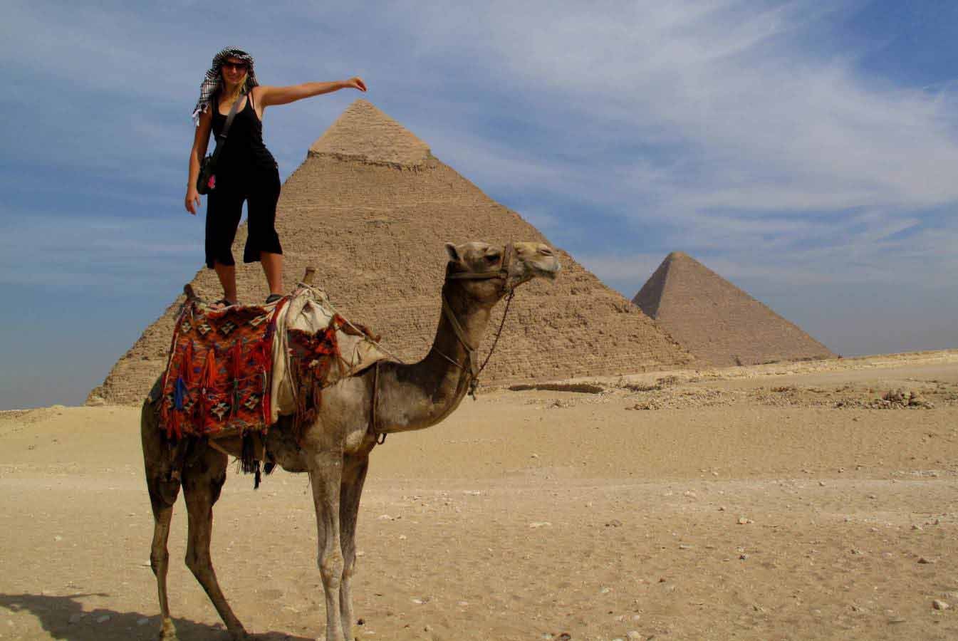 Day Tours to Pyramids and Egyptian Museum