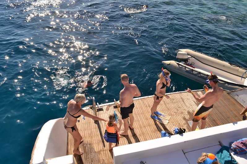 Orange Island Snorkeling Tours in El Gouna