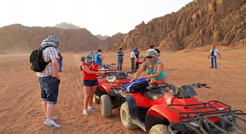 Passeios de quadriciclo saindo de El Gouna