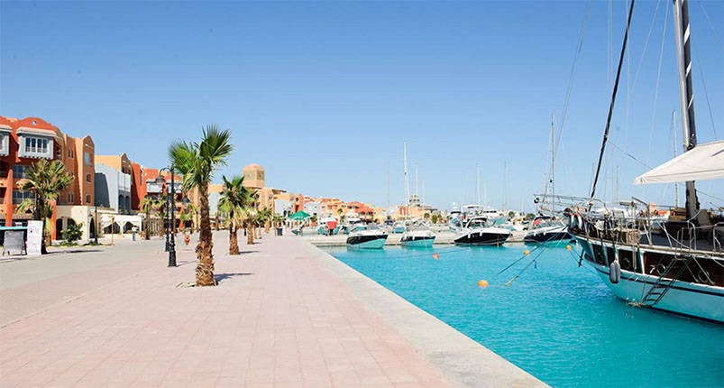 Hurghada Tour from Cairo by Plane