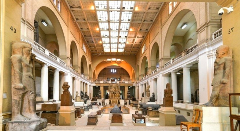 piramides e museu de Alexandria