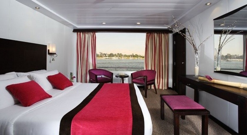 Movenpick Royal Lily pelo Nilo Cruzeiro