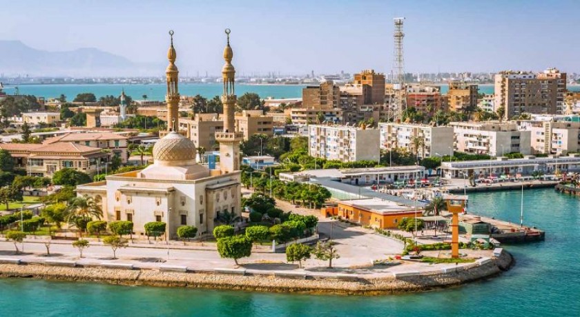 Visitas à pirâmide e museu de Port Said