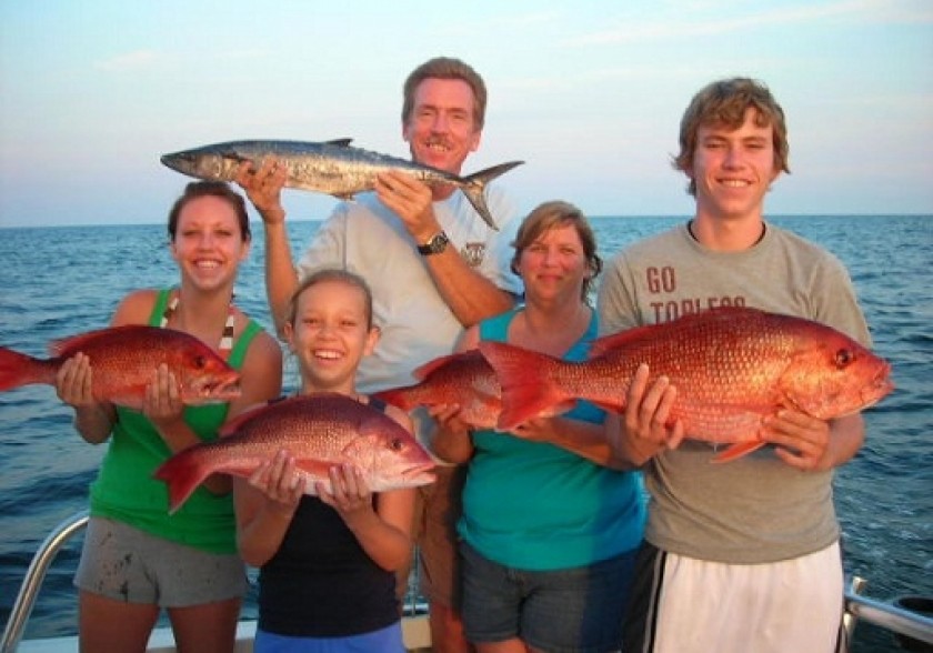 Yate de pesca en el Mar Rojo desde en Ain Sokhna