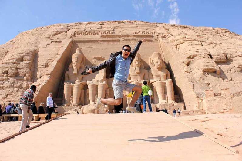 Tours a Abu Simbel por Vuelo desde Asuán
