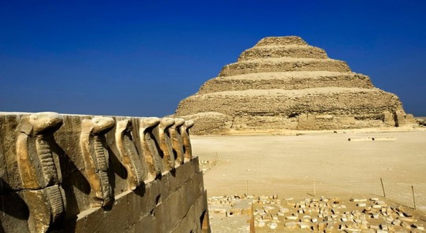 Las Pirámides, Menfis y Sakkara del Puerto de Alejandria